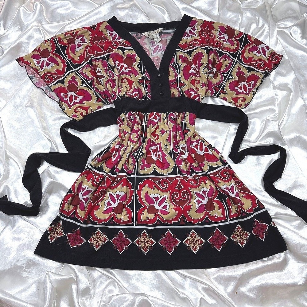 y2k Tunic Top Red Excellent Medallion Print Empire Waist Tie Back Speechless M